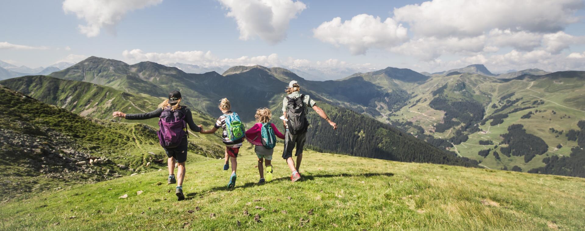 hiking with children Saalbach Hinterglemm